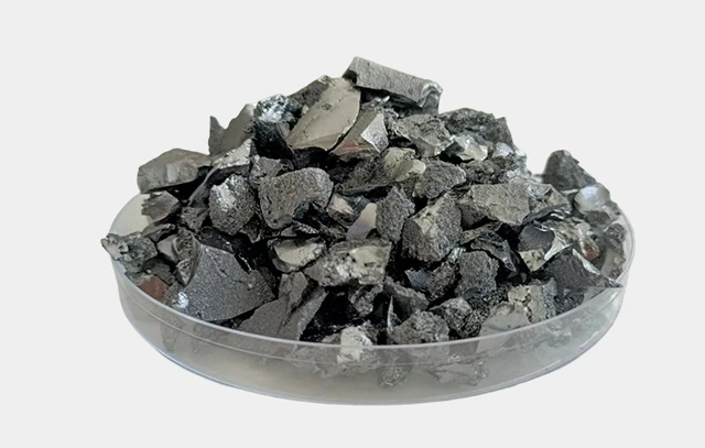 Large Crystalline Boron Particles
